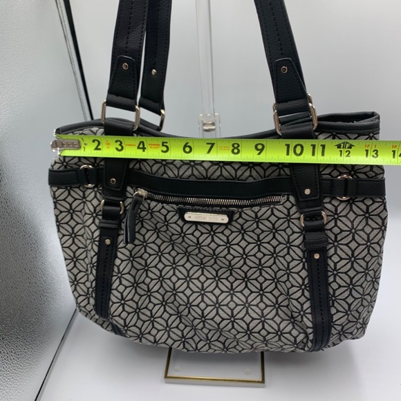 Rossetti shoulder/satchel in a black and grey geometric jacquard pattern - Picture 10 of 12